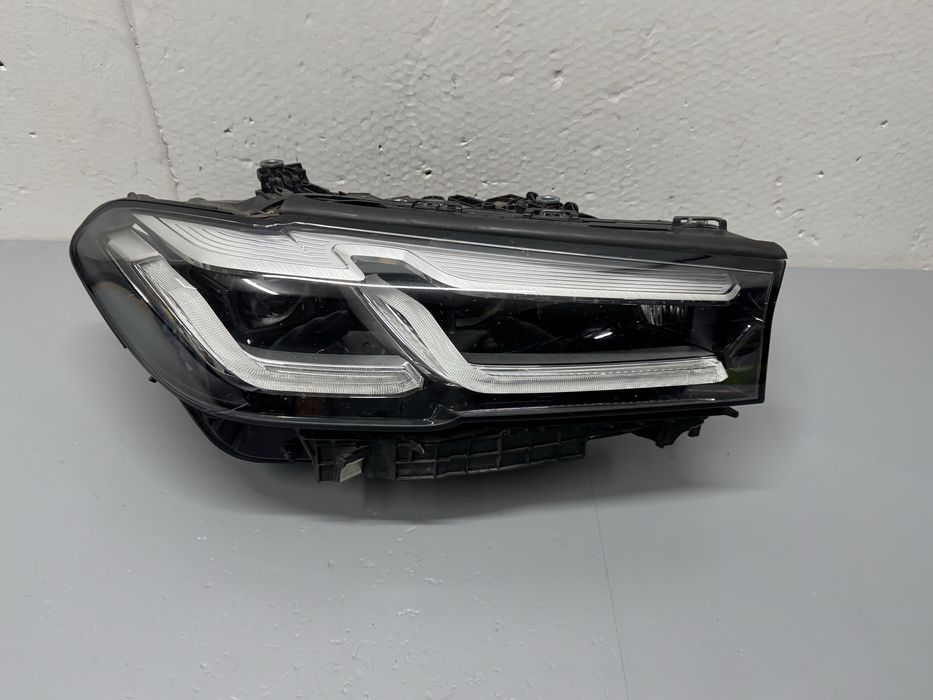 Far bmw G30 G31 seria 5 LCI full led adaptiv 2020-2023