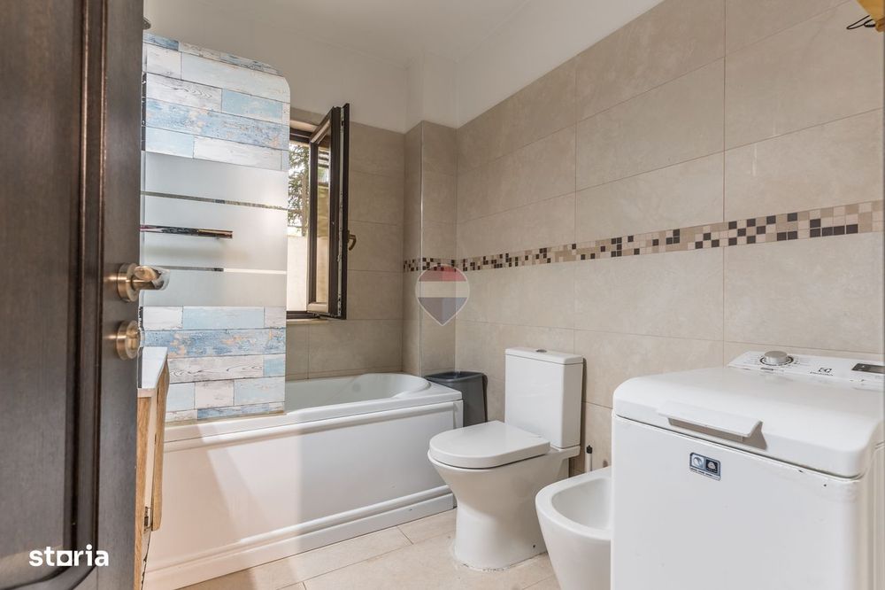 Apartament cu 3 camere, grădină proprie+loc de parcare- Str. Luminii