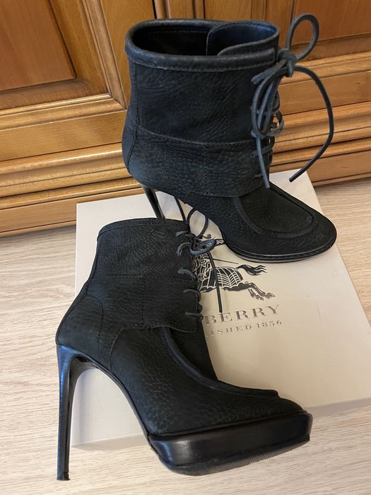 Botine Burberry, marimea 37