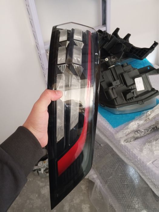 Orqa krilo o'ng fara va Chap Fara Dongfeng EP 008. Дунгфенг ЭП 008