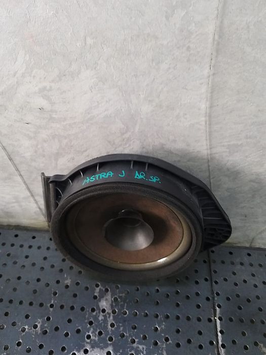 Boxa audio dreapta spate opel astra j