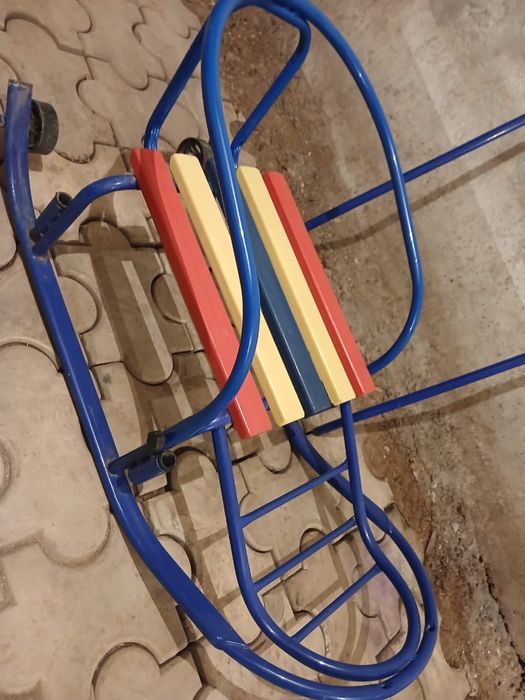 Продам санки детские