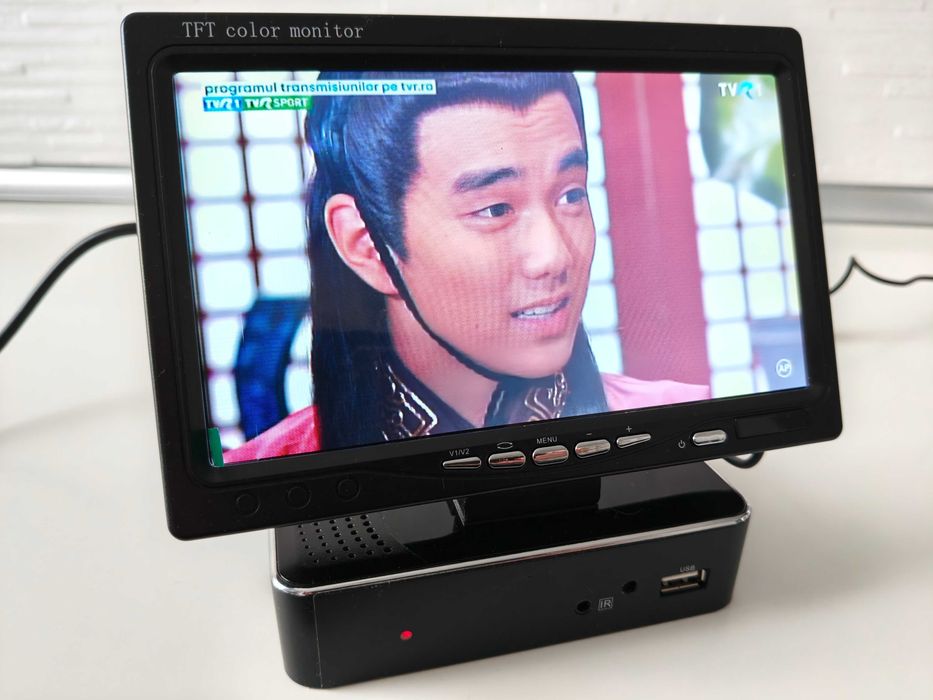 Televizor monitor receiver DVB-T2 cu telecomanda si antena