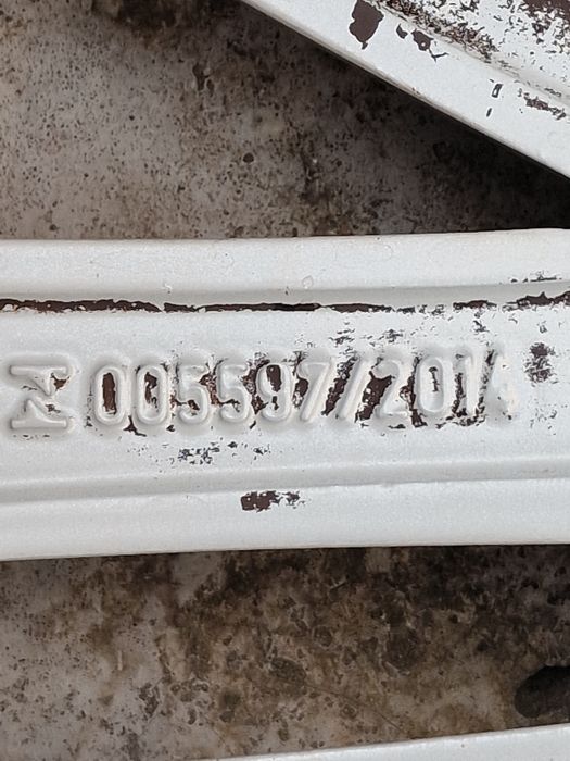 OFERTA! Vând Jante originale Volkswagen + anvelope iarnă Bridgestone Blizzak LM005 205/55 R16 – set complet