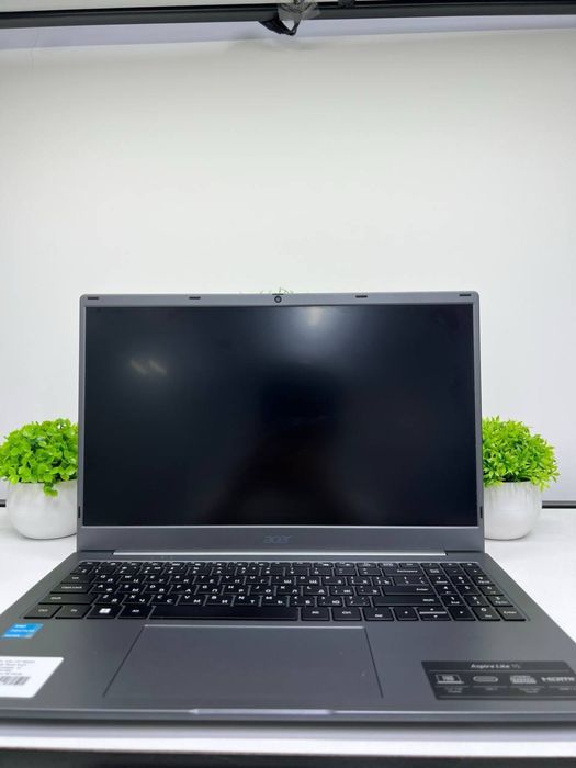 Asus core i3-12.