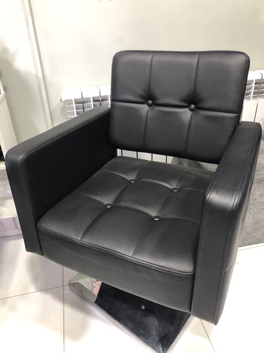 Продам кресло для салона красоты