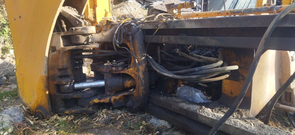 Экскаватор погрузчик 3в1 JCB 3и4cx