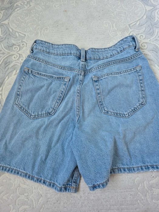 Zara къси панталон 38