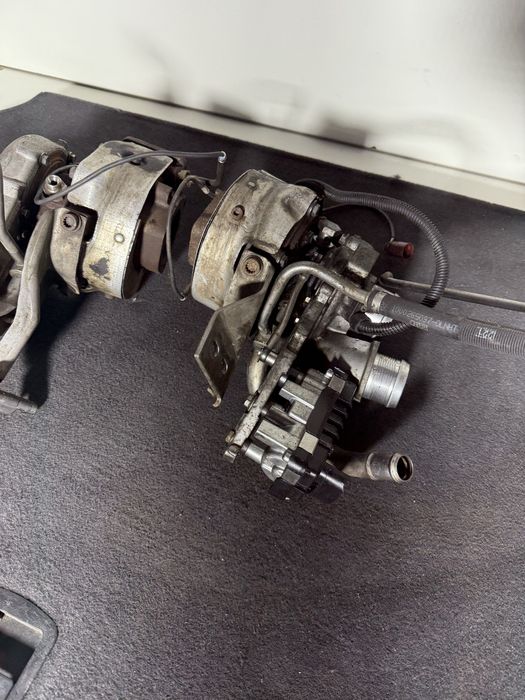 Турбокомпресор tyrbo Cayenne 4.2 TDI 385 , audi Q7 4.2 TDI