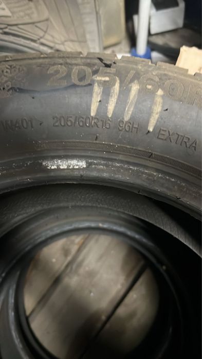 Зимние шины продам