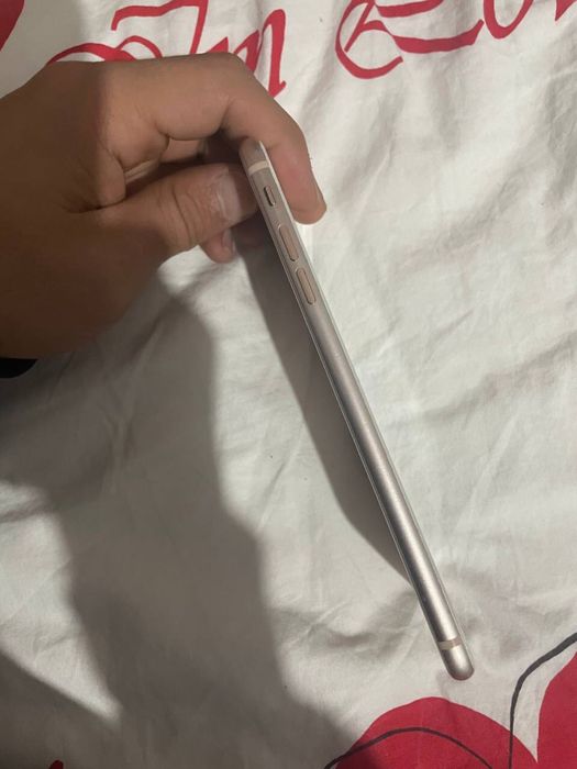 Apple Айфон 8+ 64 gb