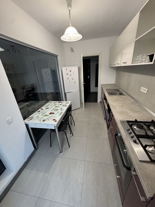 Inchiriere apartament 2 camere si loc de parcare