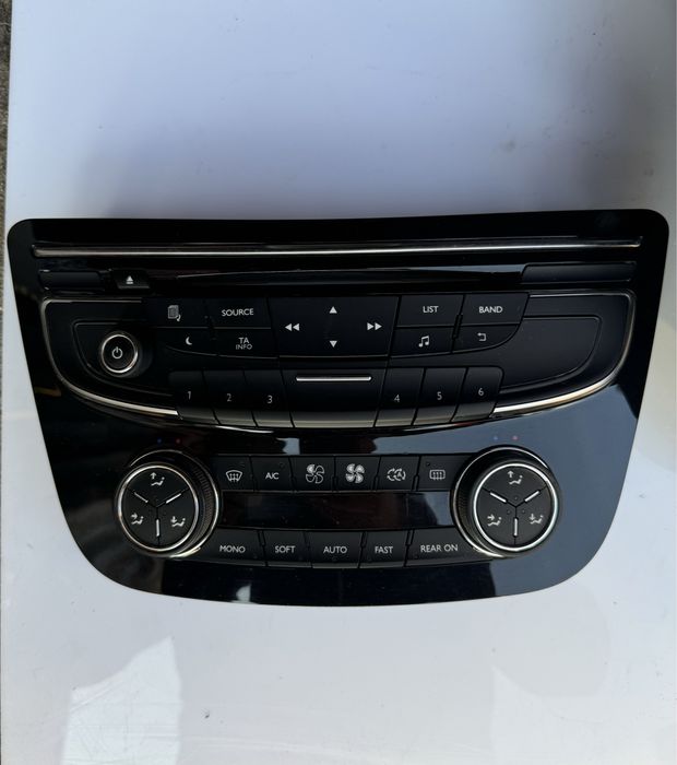 Panou clima Peugeot 508 led rosu si alb 2 si 4 zone!