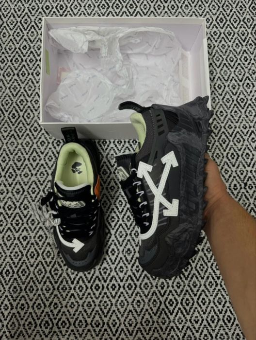 Off-white ODSY negri
