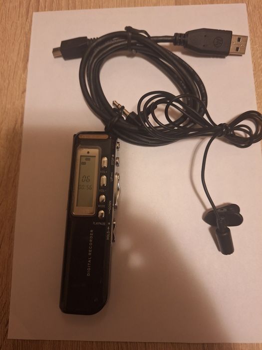 Reportofon iUni REP04 nou cu cablu si microfon