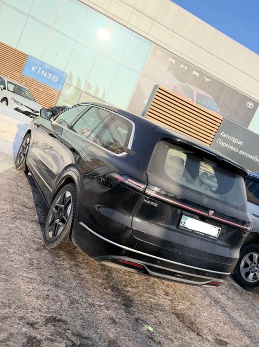 Автомобиль Deepal S09