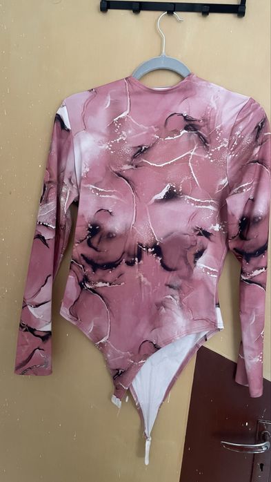 Блузи , половери и суитшъри 7€