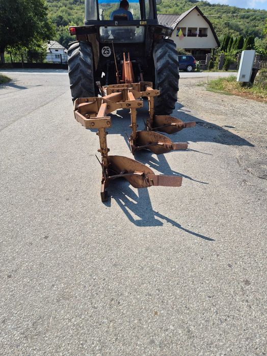 Plug cu 3 trupite