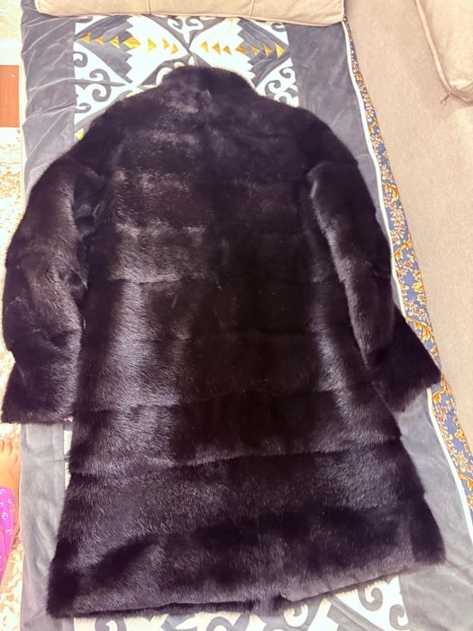 Продам норковую шубу