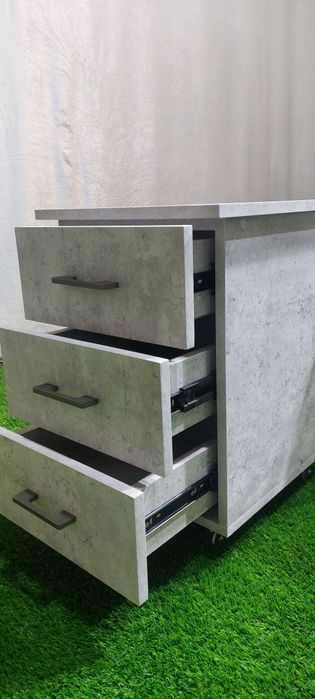 Loft stollar , Tumba