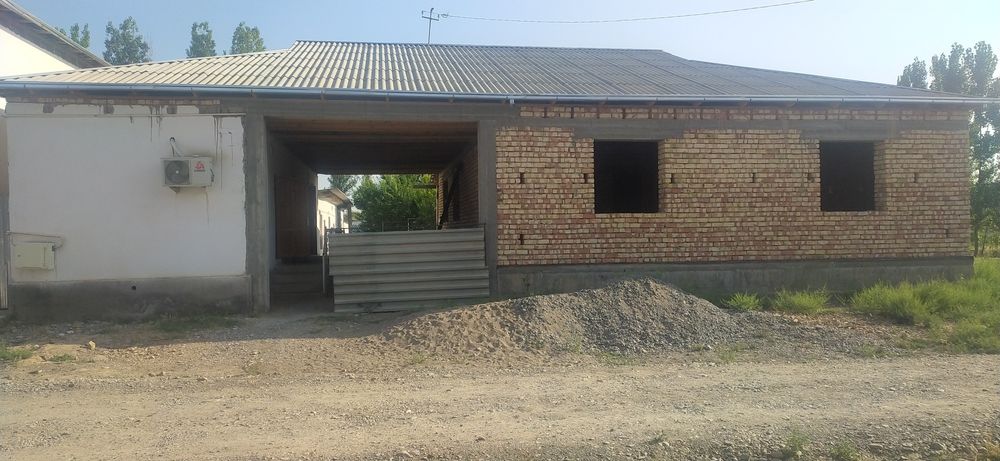 Уй сотилади карапчида мачит оркасида