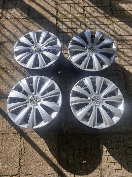 Комплект 4 бр. стоманени джанти 15" 5x112 + оригинални тасове VW (от Golf 6 2012 г.)