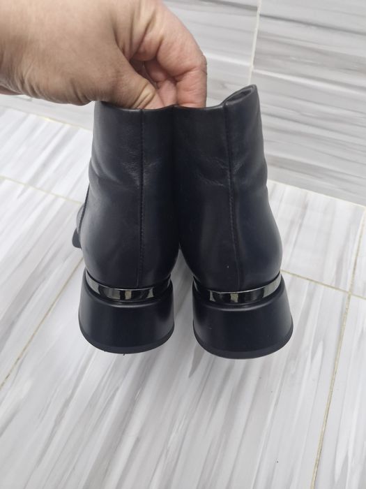 Продаётся женские сапоги