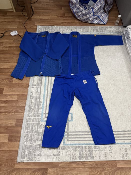 дзюдо кимоно мизуно 165,170 2+1