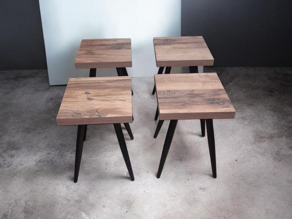 Стол,  табуретки новые