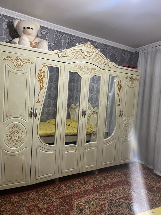 Mebel spalniy nabor sotiladi sutoshna