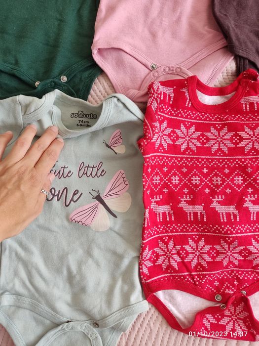 Бодита с дълъг ръкав 6-9м. 1бр-1,50лв.