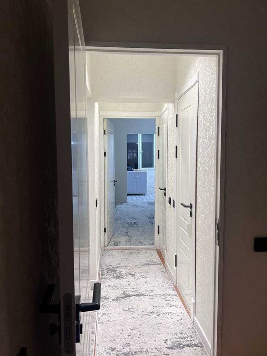 V3160 ПРОДАЕТСЯ 3/5/5 на: Корасув 6 77м2