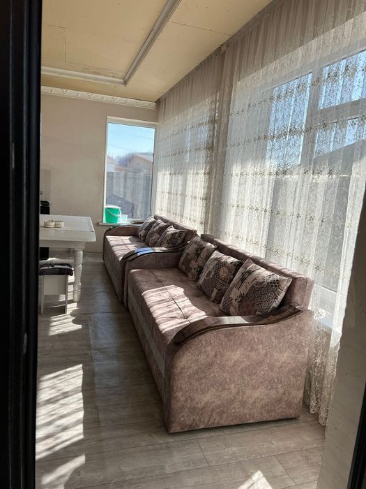 Уй сатылады! Келип кориниз