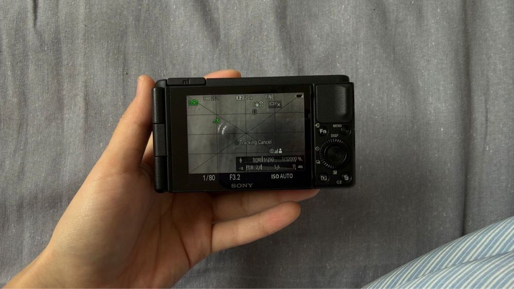 продам Sony ZV-1