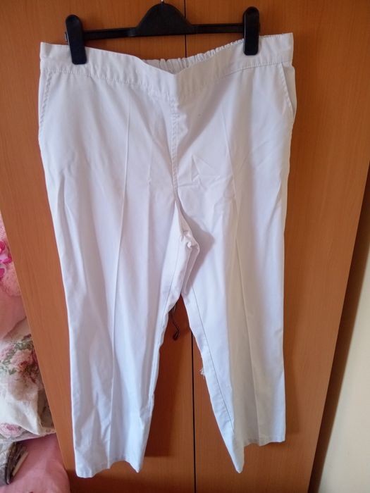 Costum de spital Natural Design mărimea L folosit,impecabil