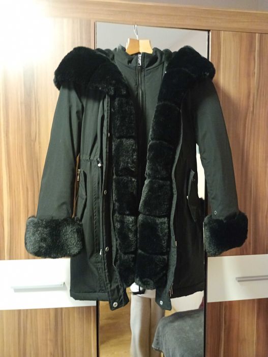 Зимно палто - парка черен цвят