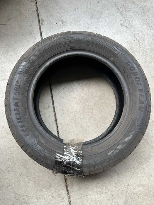 Anvelope vara Goodyear EfficientGrip 215/60 R17