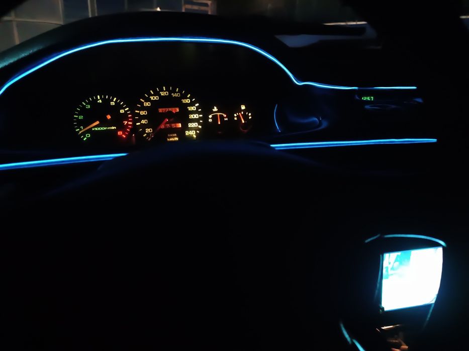 Продам обмен Мазду