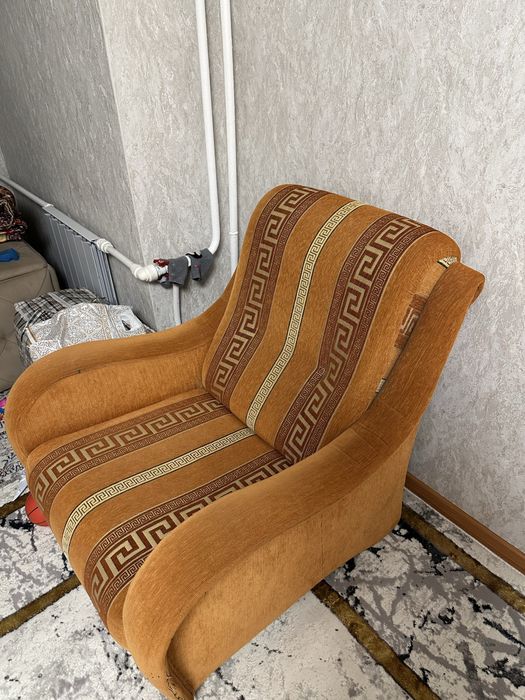 Продам диван росийский б/у