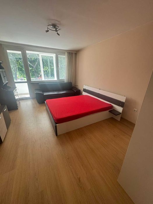 Дава се под наем Четиристаен апартамент в София, Изгрев - 120 кв.м за 700 € - Снимка #6