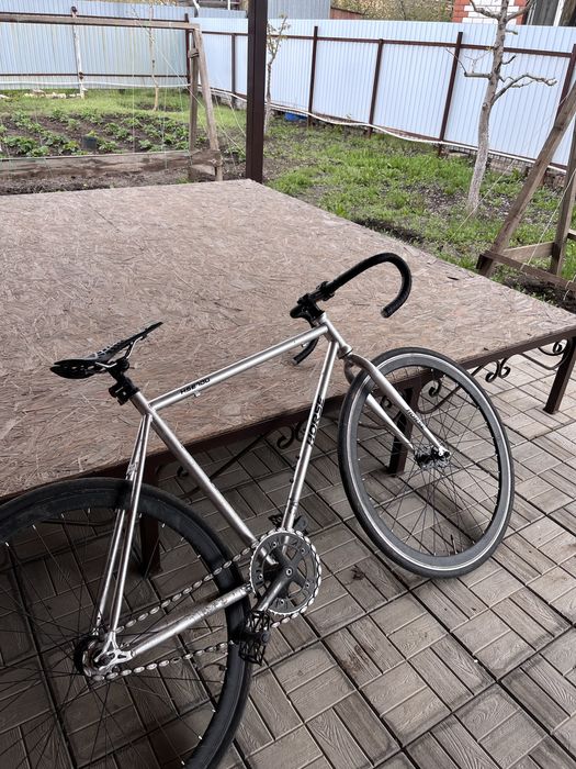Horse fixed gear