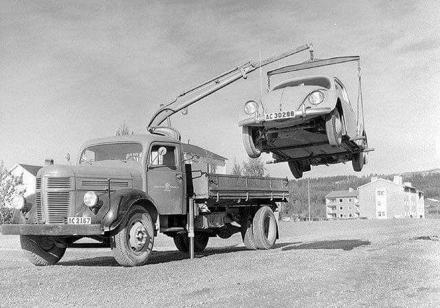 Tractari Auto-Asistență RUTIERĂ Platformă  vulcanizare Mobila servis