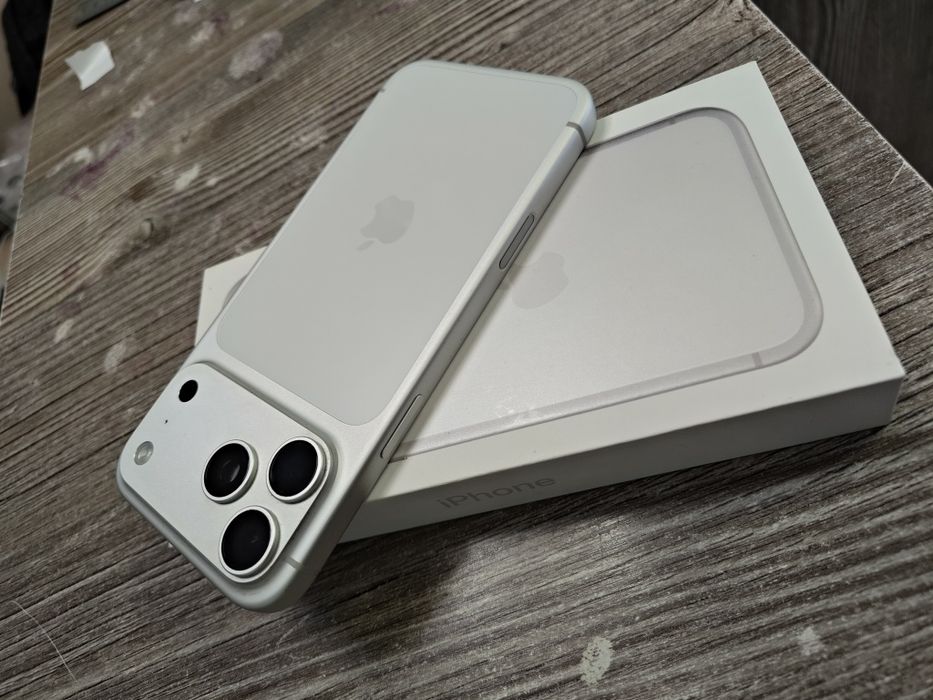 iPhone 17 PRO MAX 512 GB / Silver /2г Гаранция Техноп.