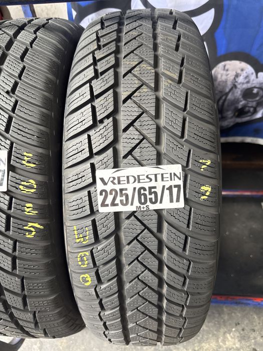 225/65/17 Vredestein M+S