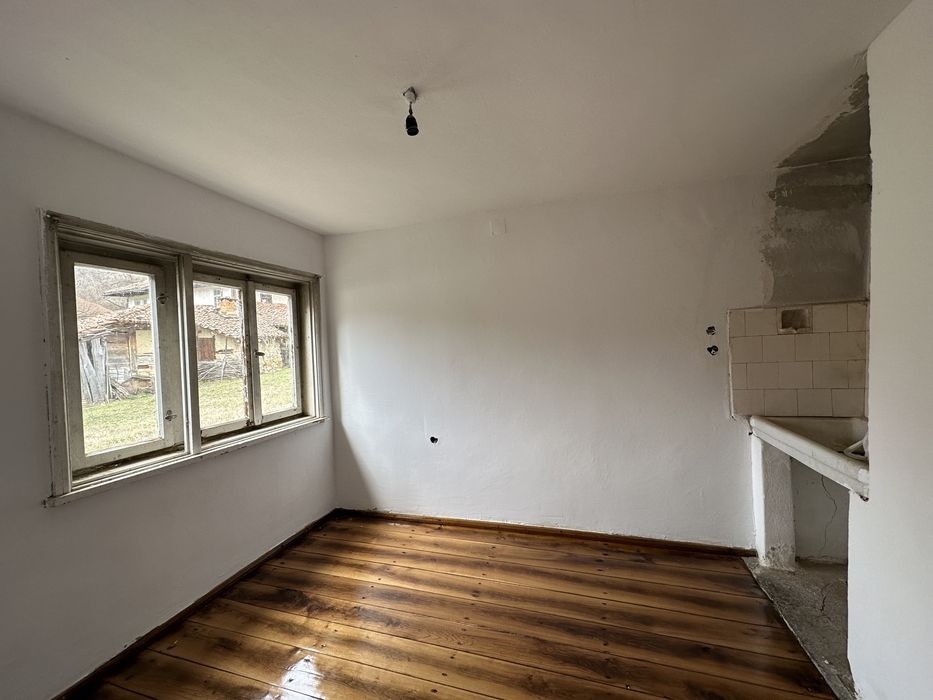 Продава се Къща в с. Дрента, Област Велико Търново - 100 кв.м за 650 €/кв.м - Снимка #4