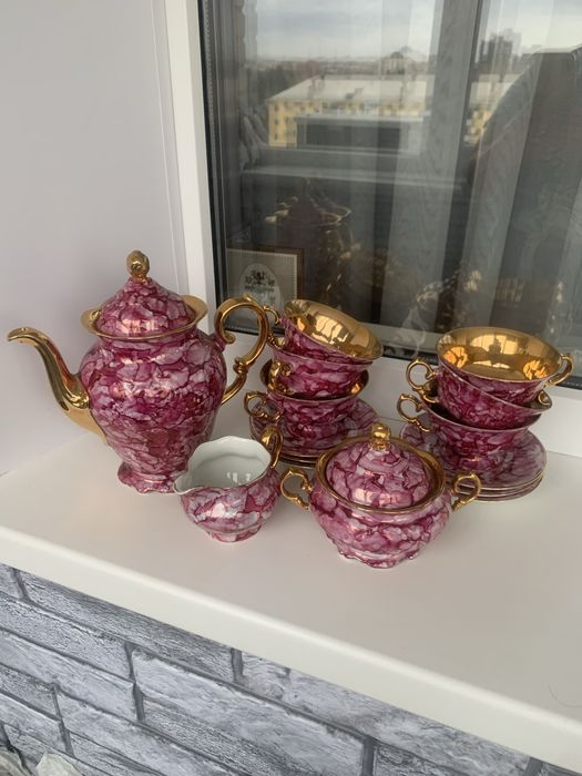 Чайный сервиз с золотом