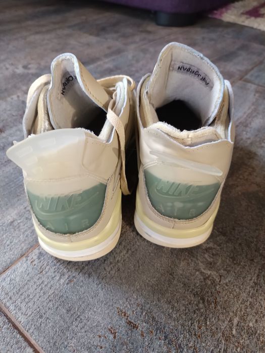 Adidași Jordan 4 vintid