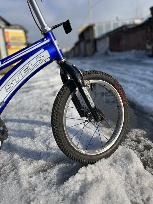 Продам детский велосипед 3-7лет