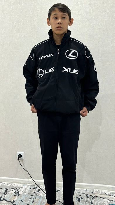 Осенний бомбер Lexus