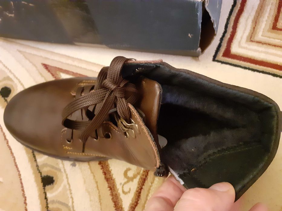 Кожаные ботинки, новые
